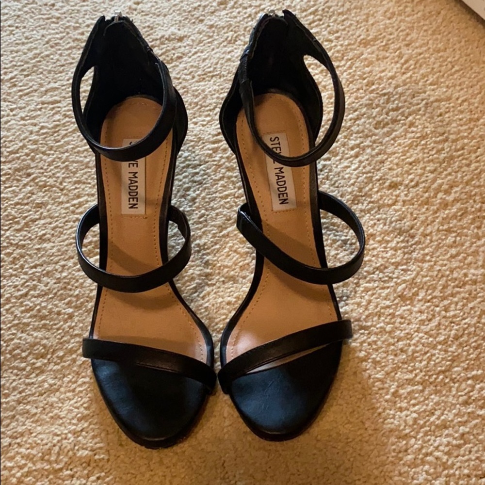 Steve Madden sandal
